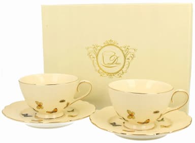 Filiżanki porcelanowe ze spodkami 260 ml – zestaw 2 szt. DUO ECRU Motylki Filiżanki porcelanowe ze spodkami 260 ml – zestaw 2 szt. DUO ECRU Motylki